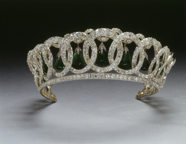 Diamond and emerald tiara, known as the Vladimir tiara. Probably made by Bolin, Russia, c. 1874. Royal Collections Trust. 